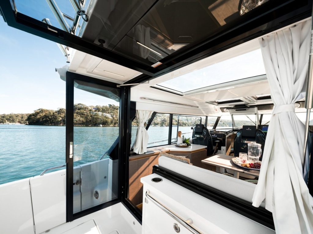 Business Charters with Sui Cruises